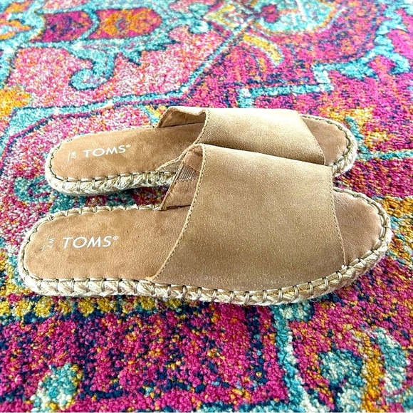 NWOT Toms | Women’s Tan Suede Clarita Open Toe Slip-On Espadrille Flats Mules, 7 - Picture 7 of 16